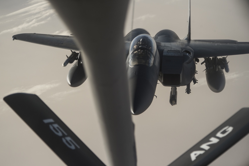 340th EARS Refuel Strike Eagles