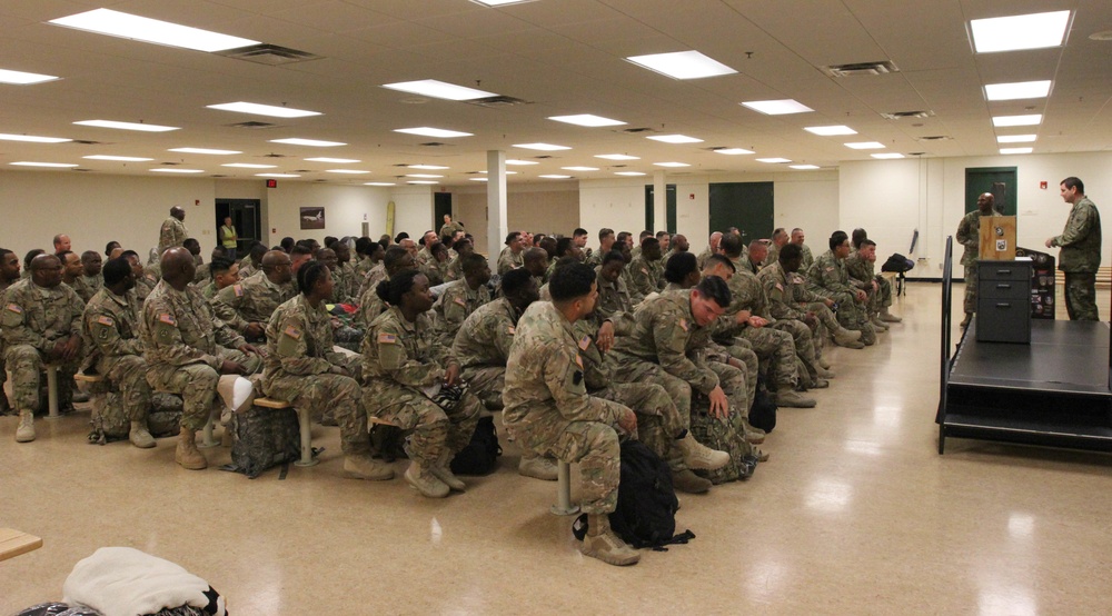 Over 100 Soldiers return to Fort Hood from Kuwait