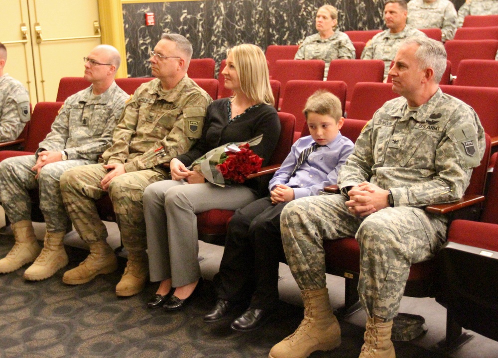 76th Operational Response Command honors two leaders during a retirement ceremony