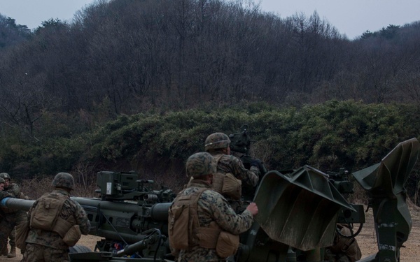 Artillery Sets up in Ssang Yong