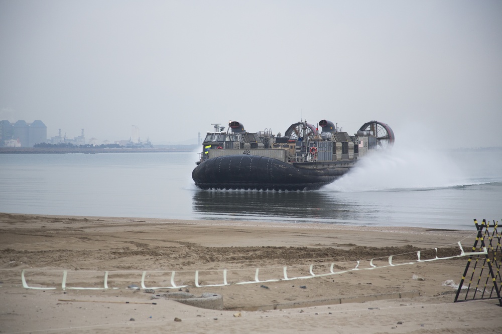 LCAC Operations