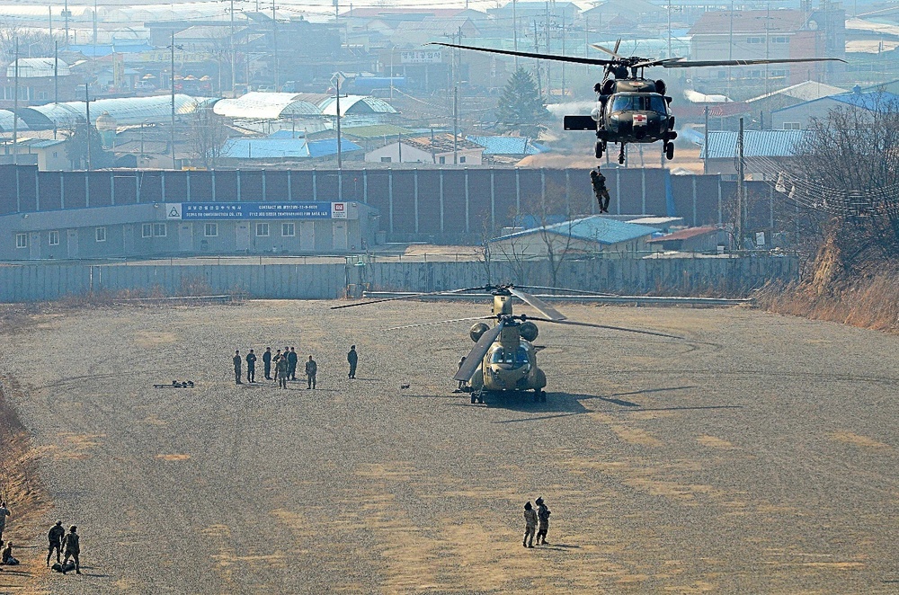 Soldiers of 296th BSB conduct hoist training with ROKA partners