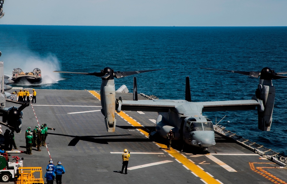 22nd MEU ACE Conducts Flight Operations Aboard USS Wasp