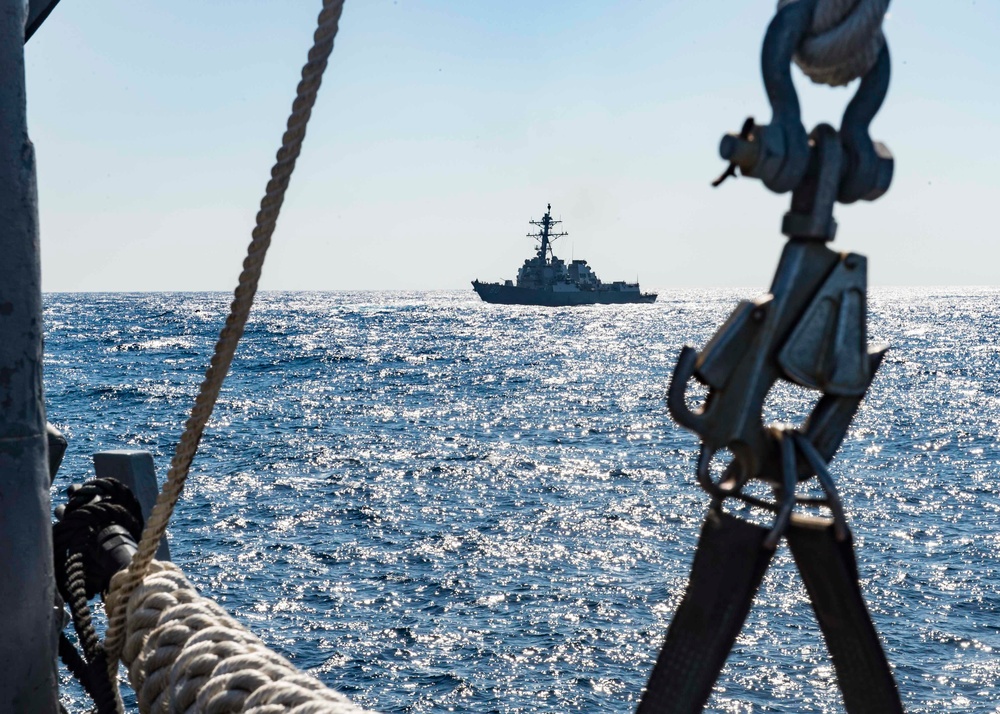 USS Stout (DDG 55) towing exercise