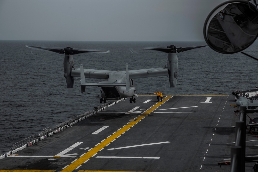 BLT 1/6 Alpha Co Debarks USS Wasp