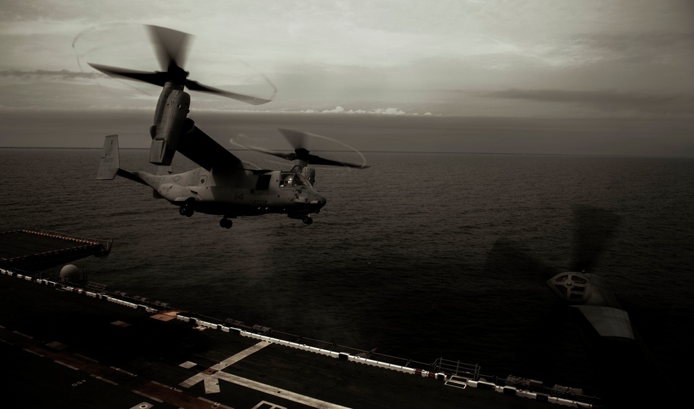 BLT 1/6 Alpha Co Debarks USS Wasp