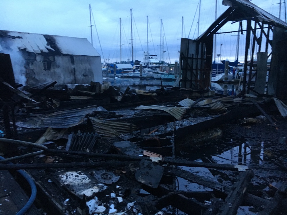 Marina fire destroys structures at Port Orchard Yacht Club