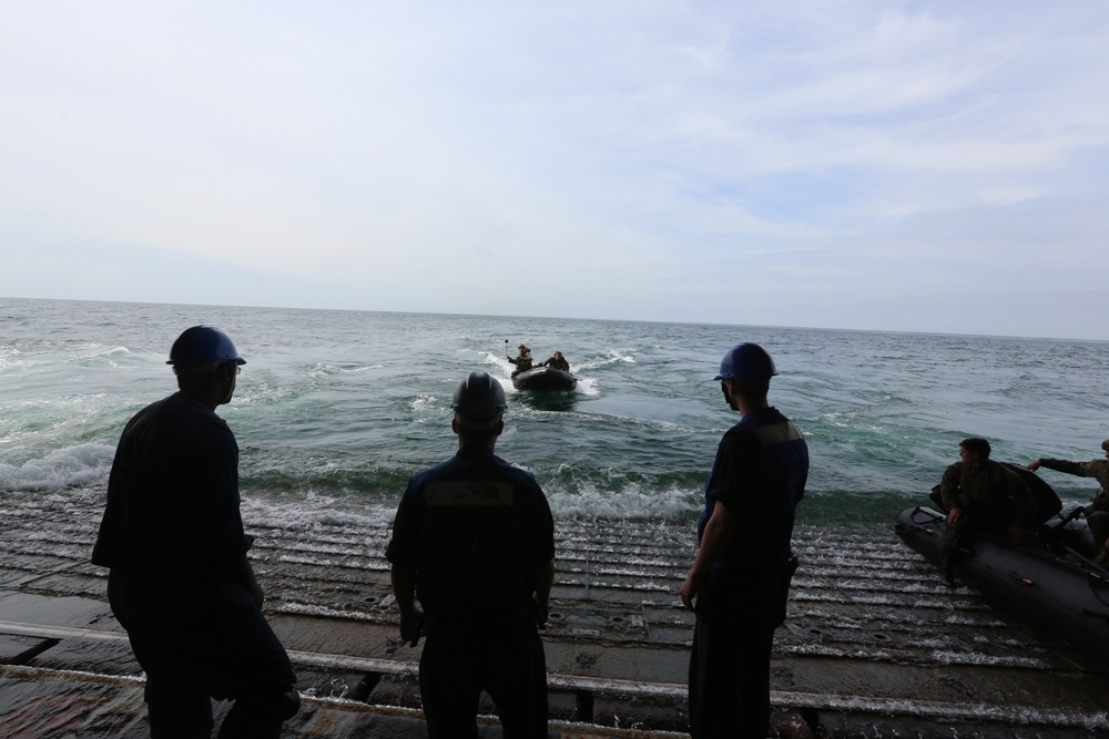 22nd MEU MRF Launches CRRC from USS Wasp