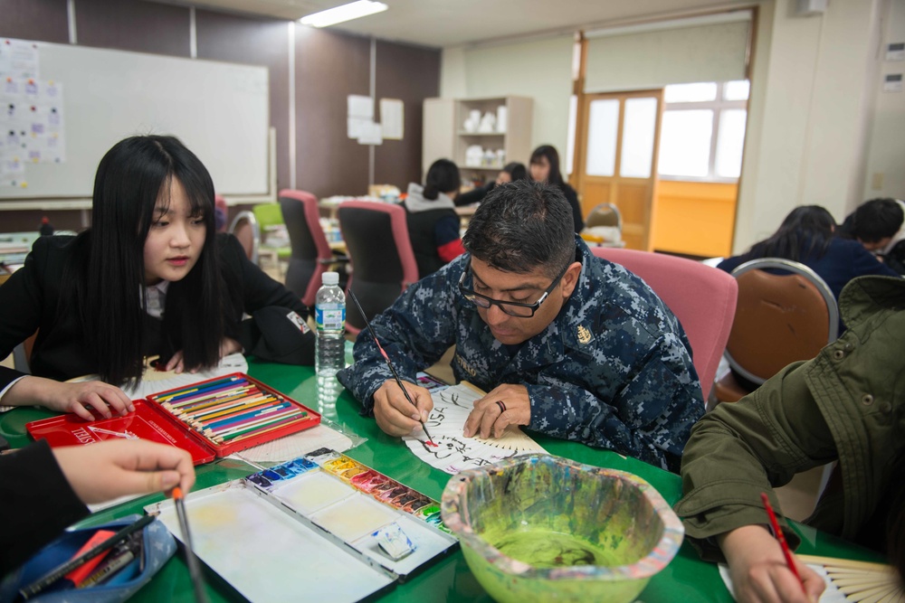 Stennis Sailors visit Korean students