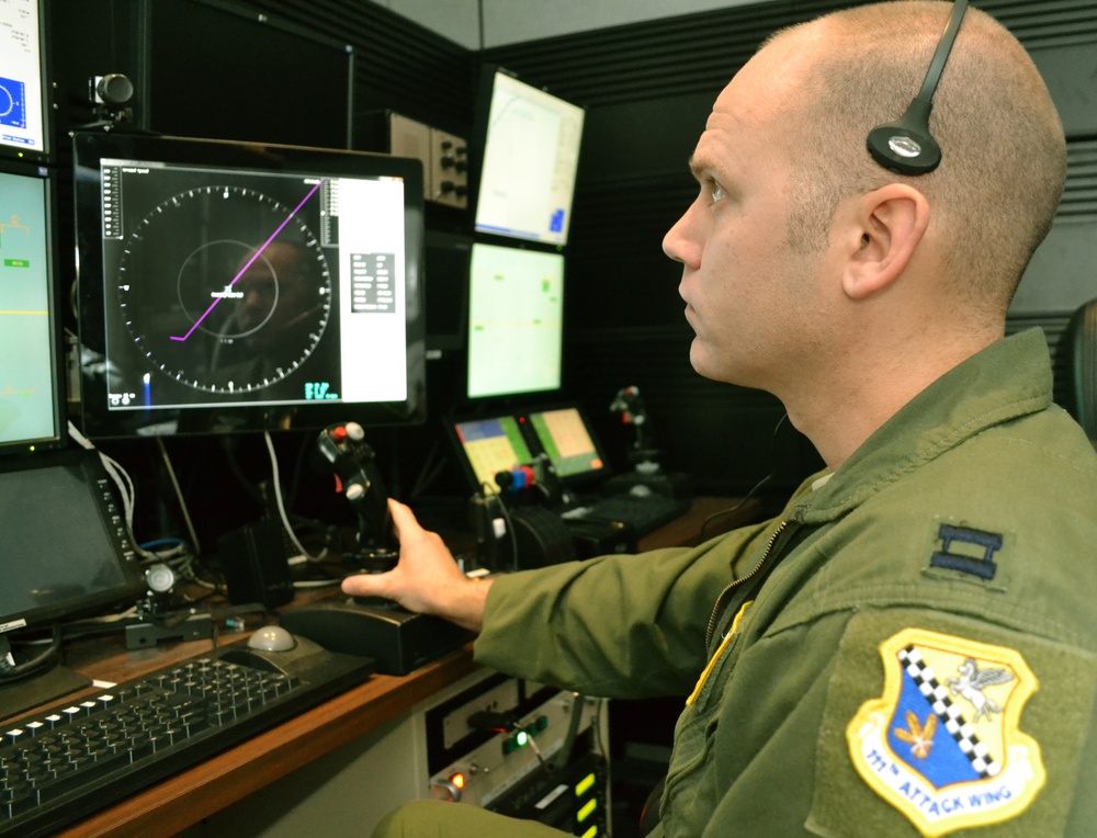 Horsham's hand-selected pilots help develop display for FAA