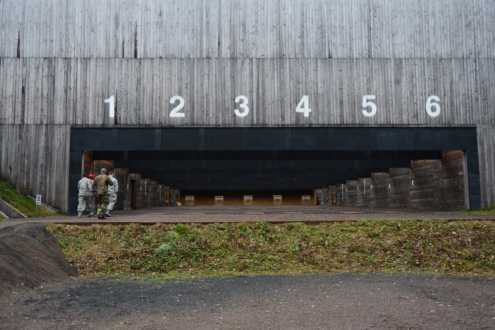 Gen. Gorenc visits Spangdahlem, Buechel