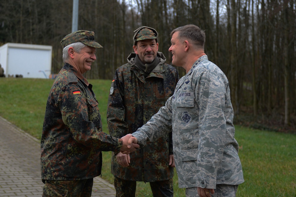 Gen. Gorenc visits Spangdahlem, Buechel