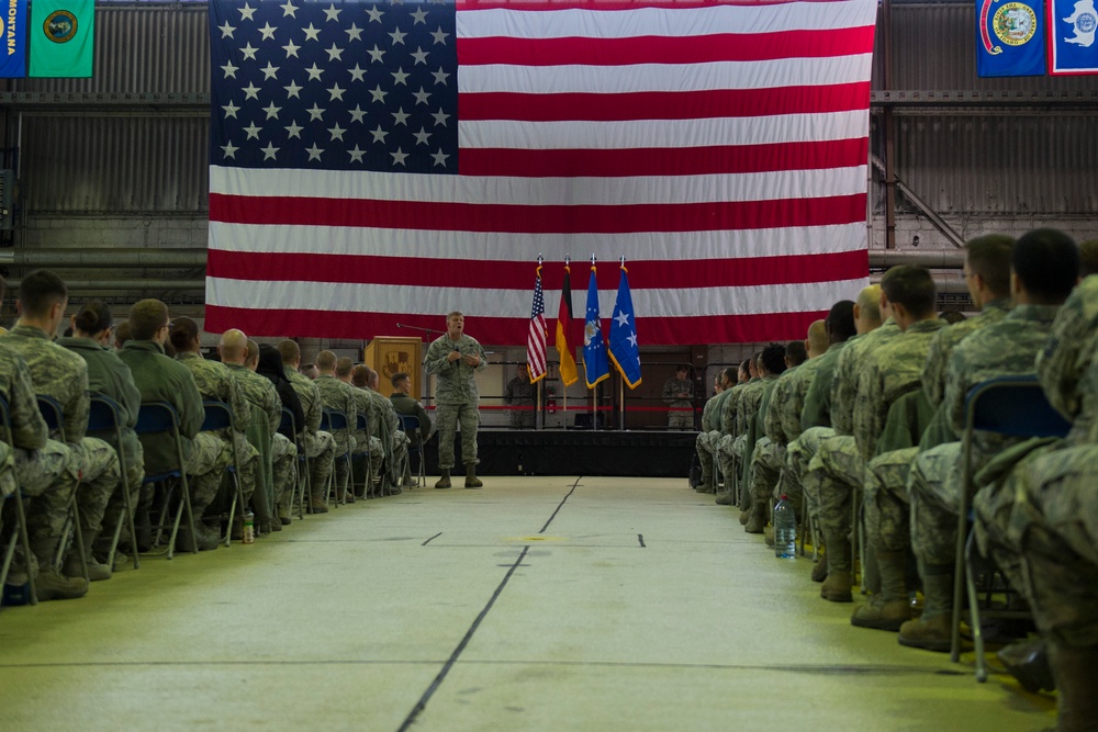 Gen. Gorenc visits Spangdahlem, Buechel