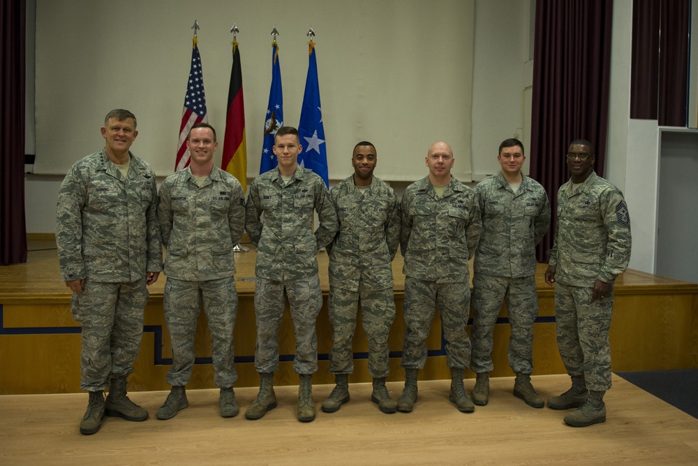 Gen. Gorenc visits Spangdahlem, Buechel