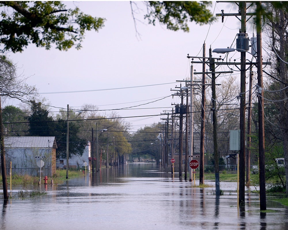 Texas National Guard responds to floods in Southeast Texas