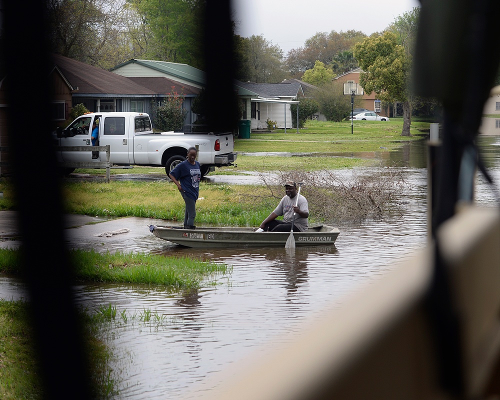 Texas National Guard responds to floods in Southeast Texas