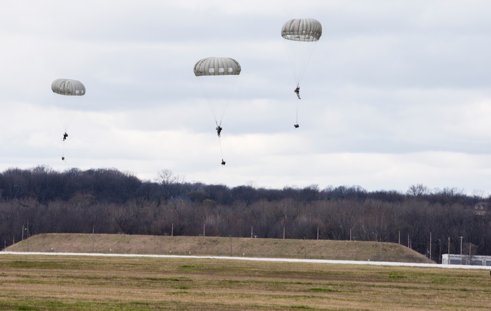 US Army Reserve unit jumps at Wright-Patterson Air Force Base