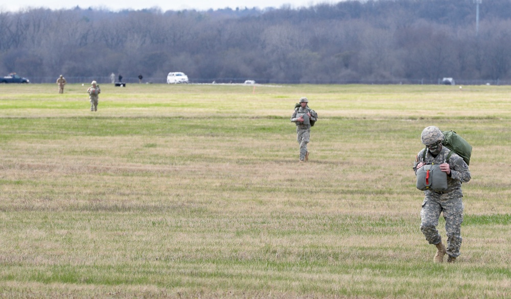 US Army Reserve unit jumps at Wright-Patterson Air Force Base