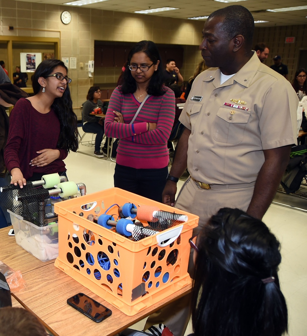 CNSTC visits SeaPerch Competition at RTC