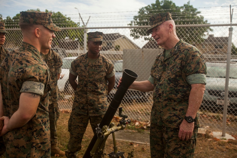 Top leaders from MARFORPAC, DLA visit Marines from 3rd Marine Regiment