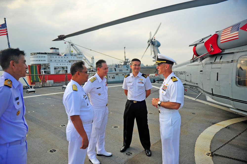 USS Blue Ridge operations in Singapore