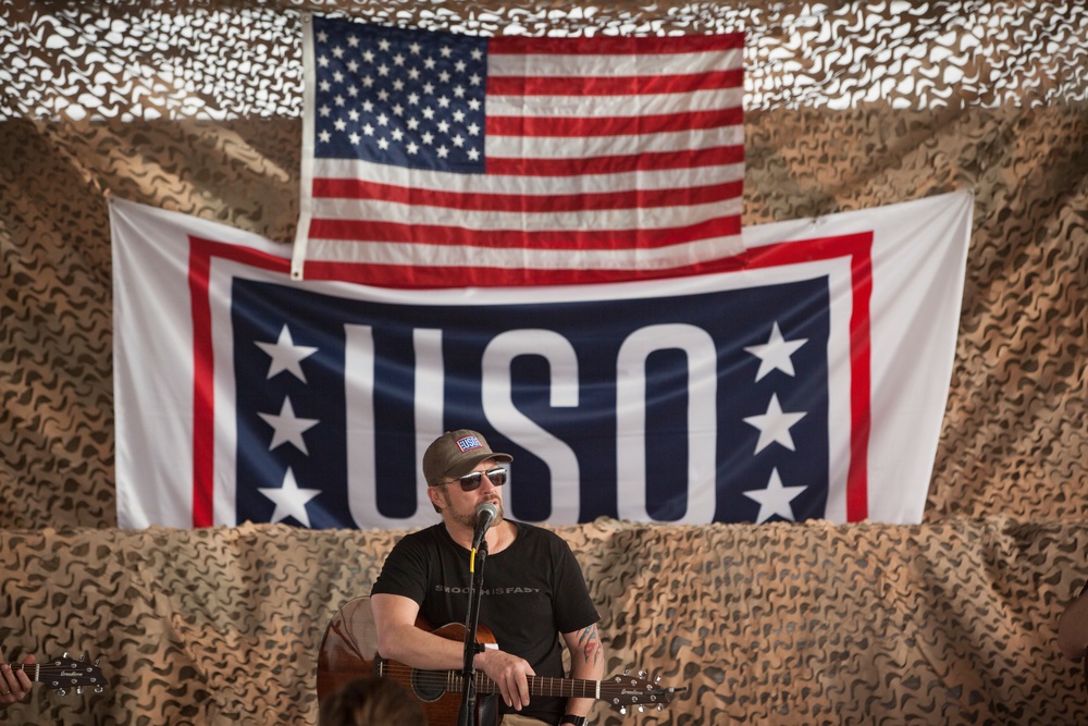 USO Tour visits Baghdad Diplomatic Support Center