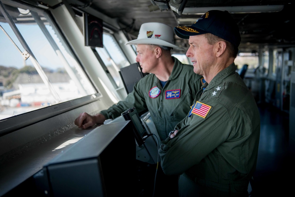 Vice Adm. Mike Shoemaker tours USS Ronald Reagan