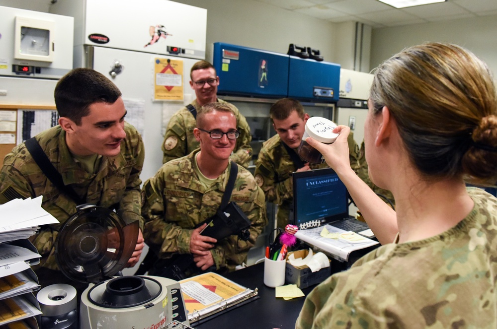 Weapons Airmen gleen live-saving process during 'Maintenance to Medic'
