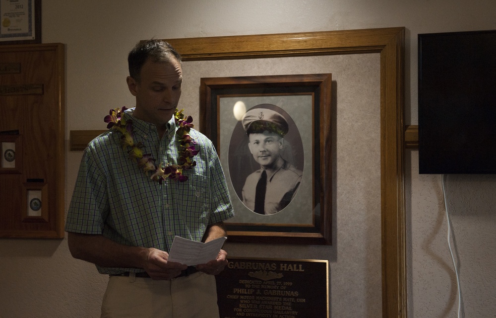 Descendants of World War II hero visit Pearl Harbor