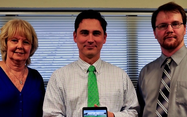 CMM employees to win DoD award