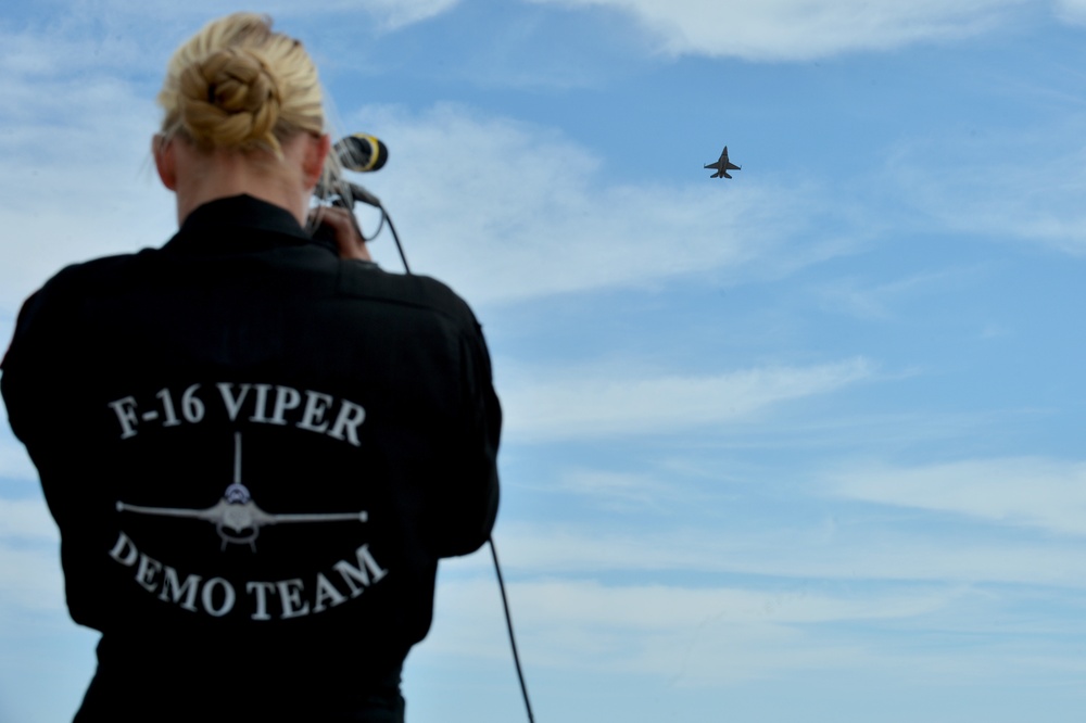 Viper Demo Team soars into 2016 season