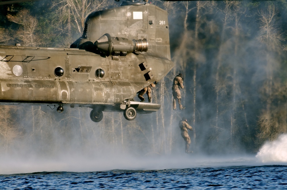 Helo cast water training