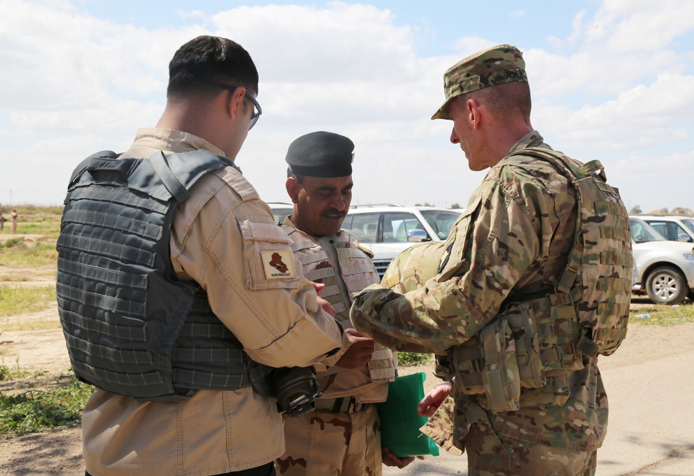 Maj. Gen. Volesky, Command Sgt. Maj. Nowak visit Camp Taji