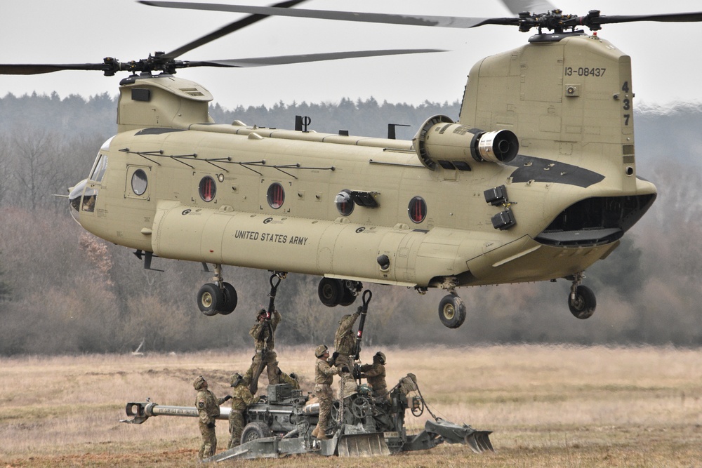FA Squadron, 2nd CR gets a lift from the 12th Combat Aviation Brigade