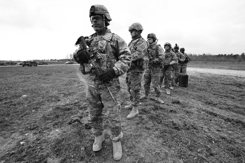 Field Artillery, 2CR, conducts sling load training with M777 Howitzers