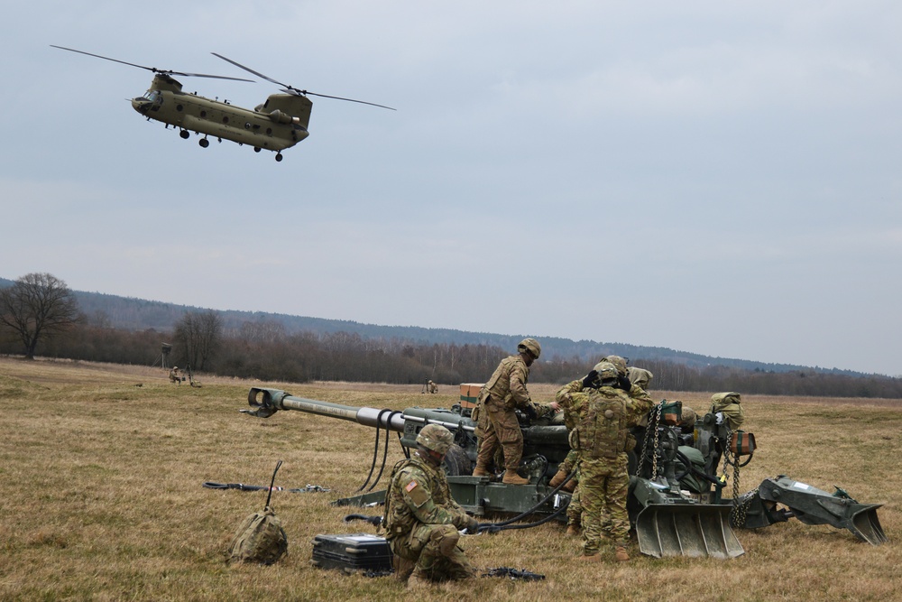 Field Artillery, 2CR, conducts sling load training with M777 Howitzers