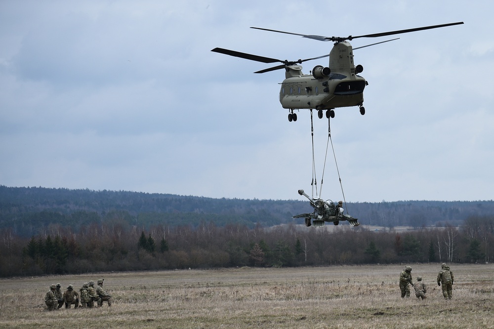 Field Artillery, 2CR, conducts sling load training with M777 Howitzers