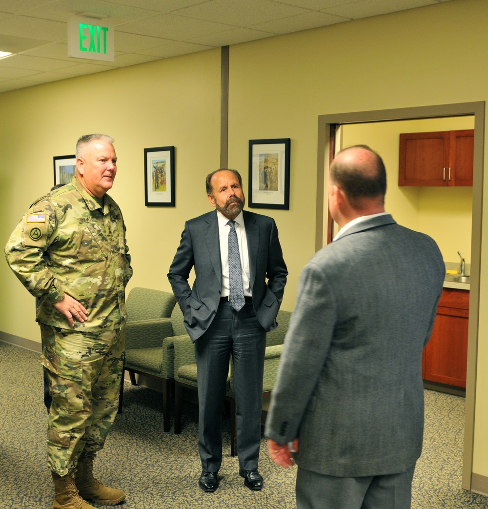 State senator visits 63rd RSC headquarters