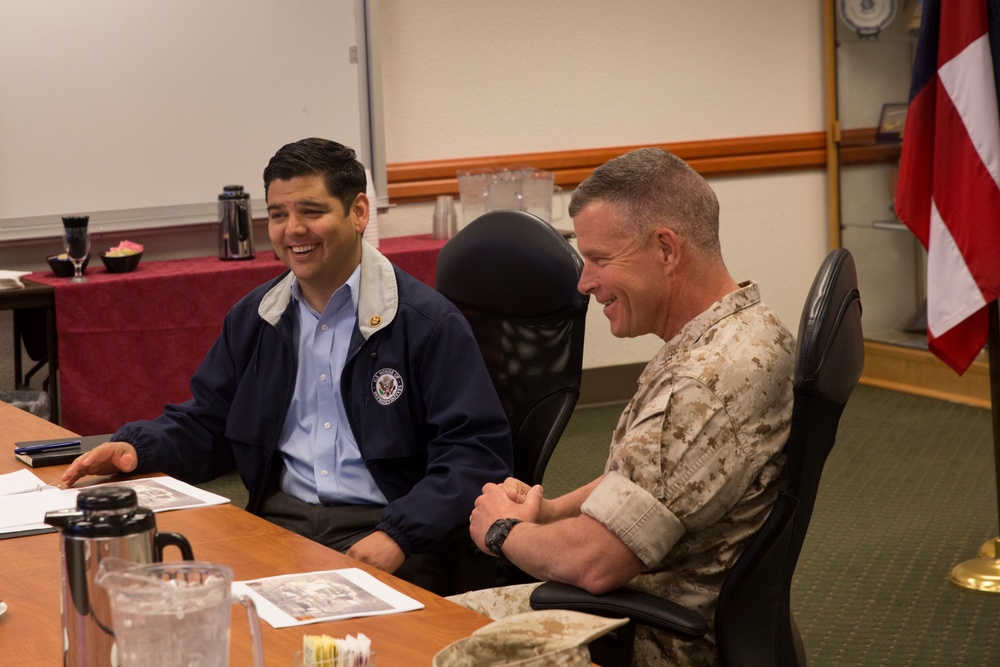 Congressman Ruiz treated to tour of Combat Center