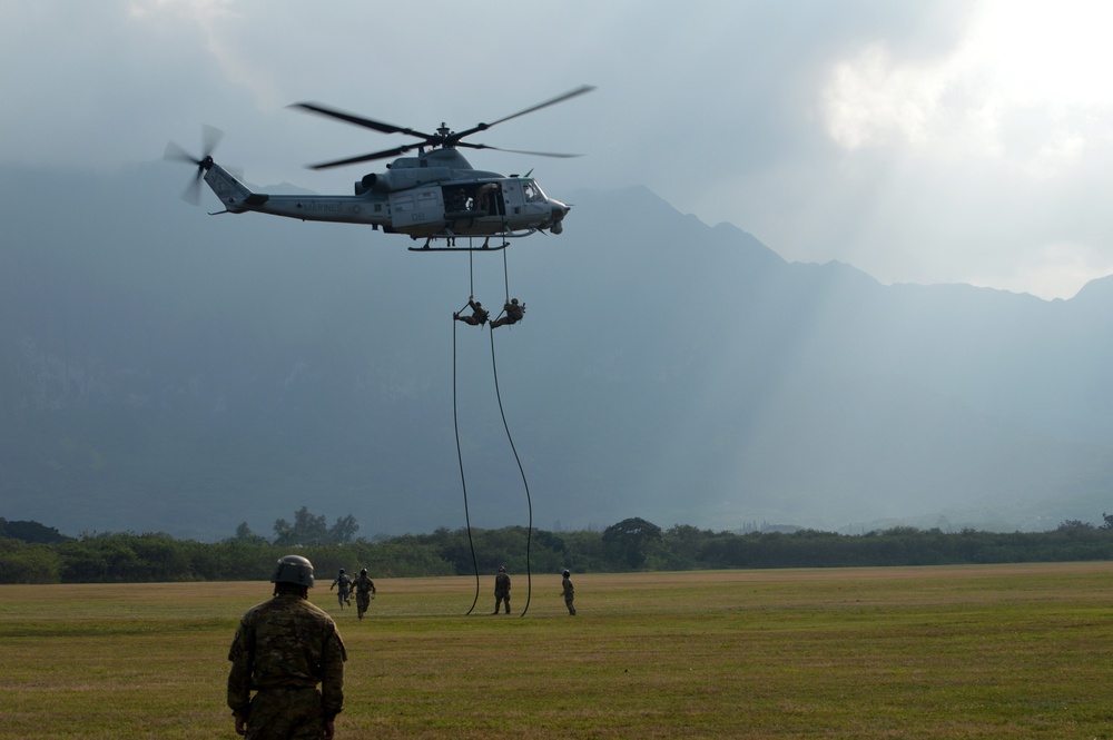 ‘Raiders’ conducts helo training with Air Force, Marine Corps counterparts