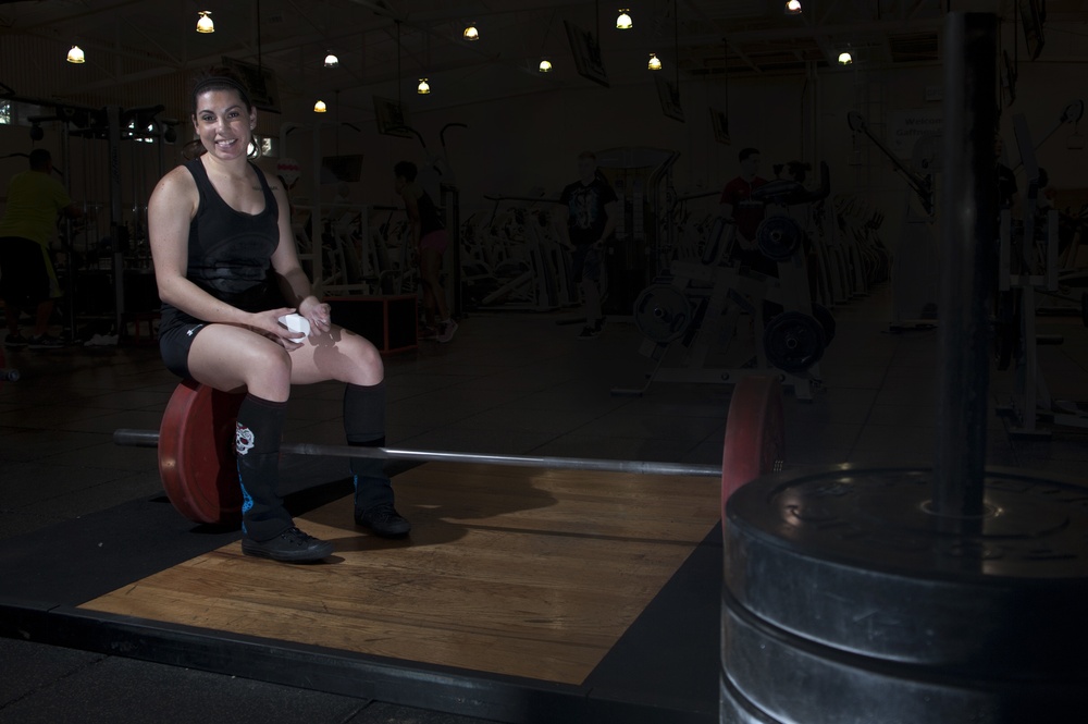 La Muerte lifts; Airman pursues powerlifting conquest