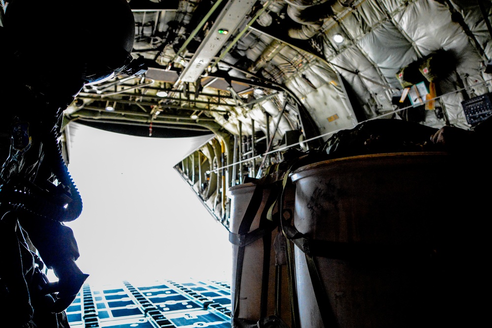 180th Airlift Squadron performs air drop