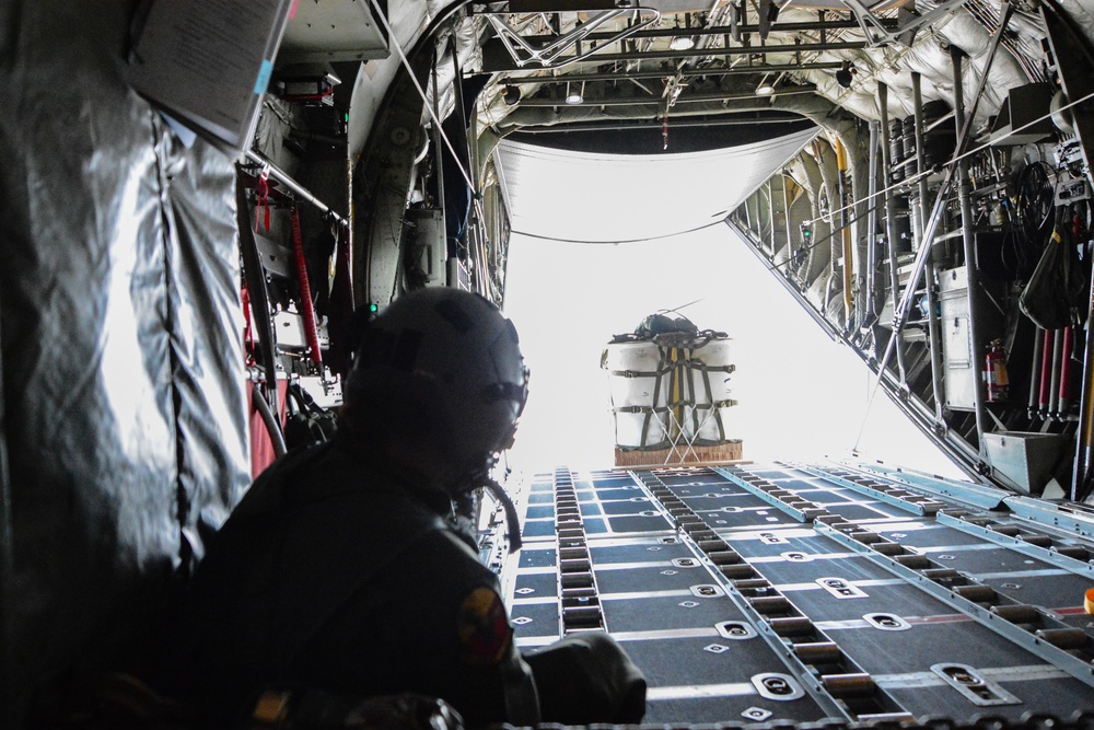 180th Airlift Squadron performs air drop