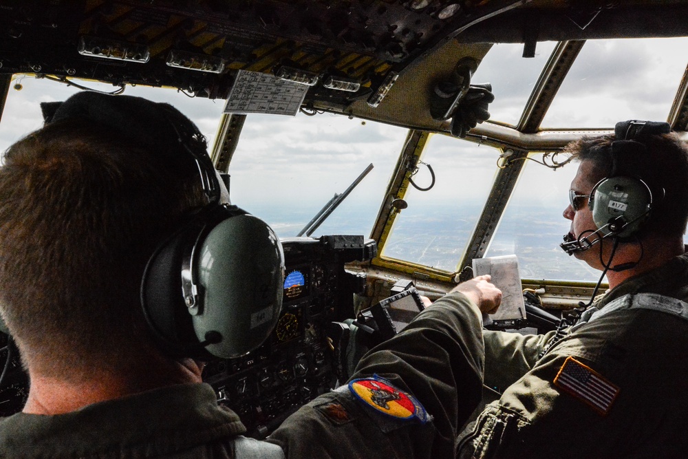 180th Airlift Squadron performs air drop