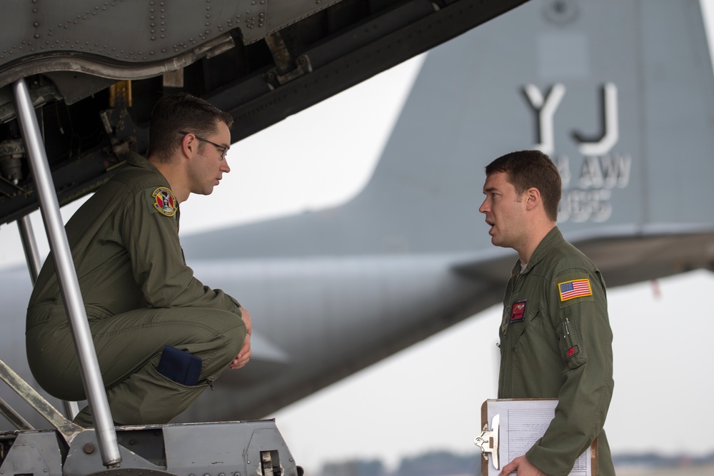 NCO exhange: JASDF Airmen fly with Hercules