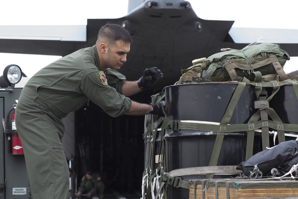 NCO exhange: JASDF Airmen fly with Hercules