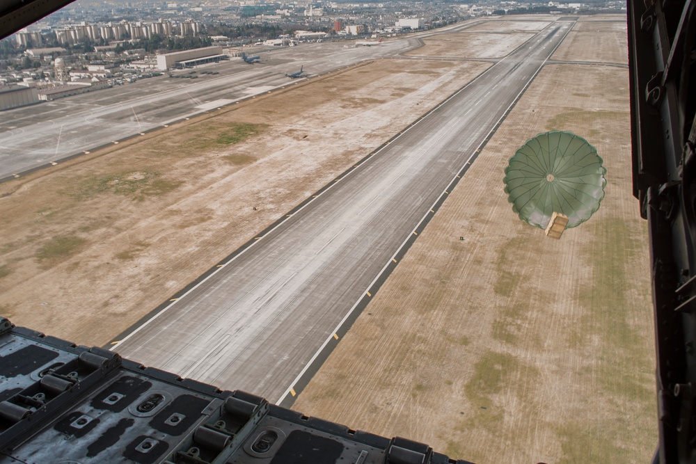 NCO exhange: JASDF Airmen fly with Hercules