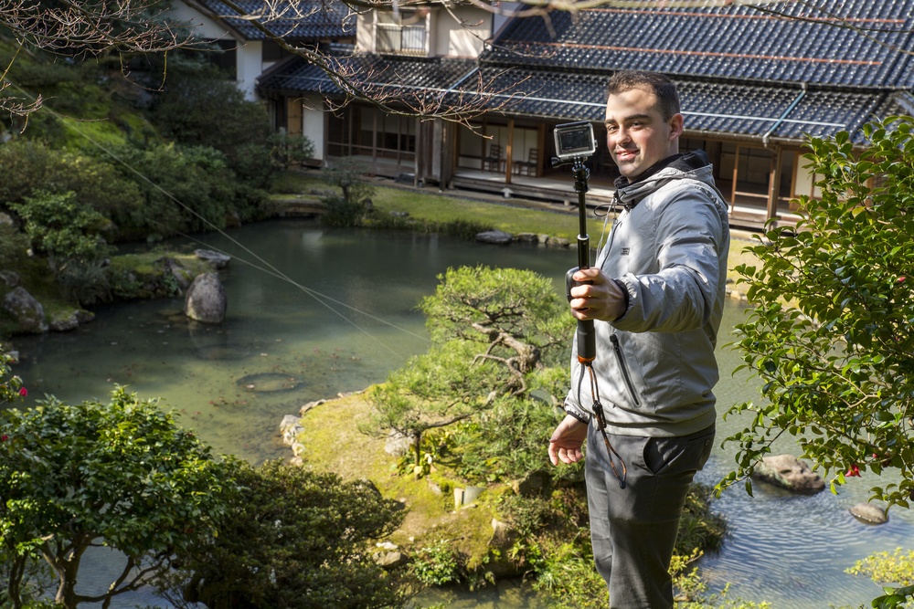 Marines visit Tottori Sand Dunes, temples