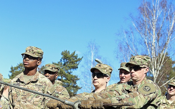 Wolfpack soldiers demonstrate Stryker safety