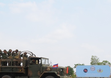 US, Cambodian forces close Angkor Sentinel 2016, celebrate strengthened partnership